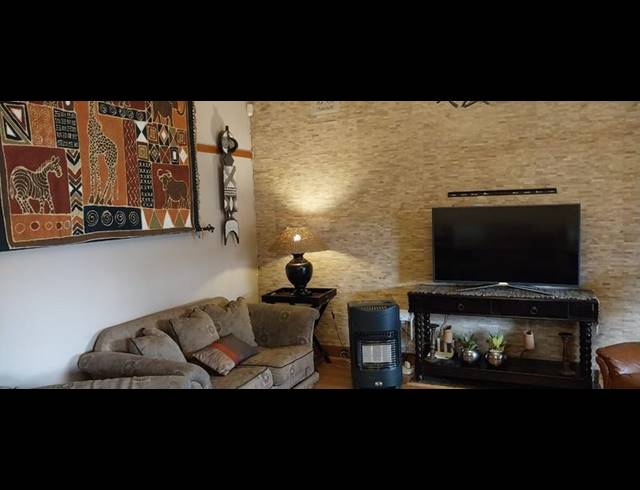 3 BEDROOM HOUSE FOR SALE IN KENSINGTON